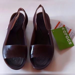 Crocs | Slingback Sandals | Mahogany Two-Tone Color Flat | Size 8 | Heel 1 1/4"